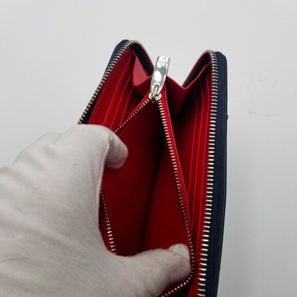 Christian Louboutin Wallet Navy Leather Stars/Studs Zip Around, 8" x 4" has COA - Picture 8 of 10